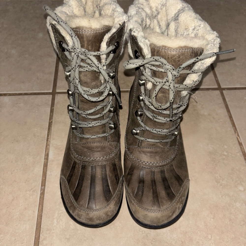 Sorel Women's Gray and Brown Winter Boots
